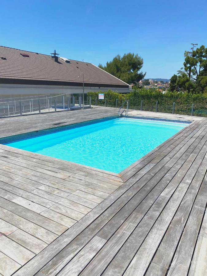 Oxford 1 Bedroom Apartment In A Brand New Building With A Pool Cannes Esterno foto